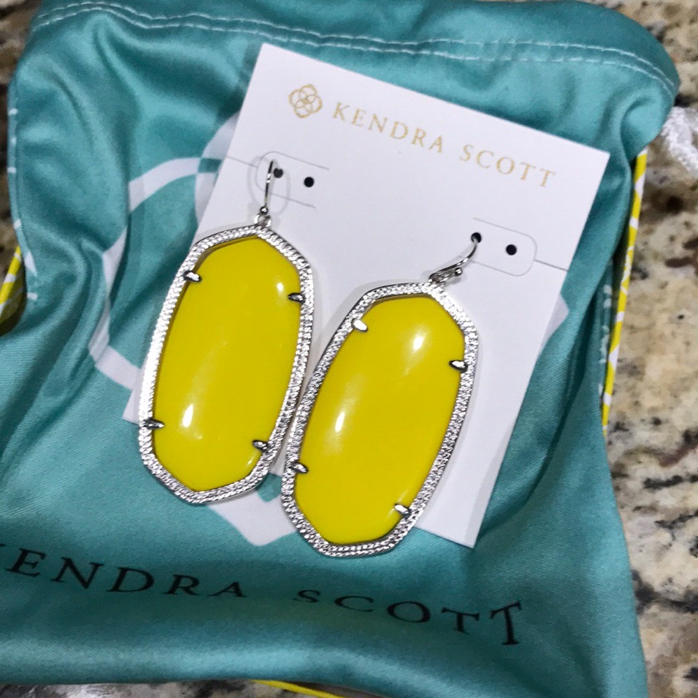 Kendra Scott Large Danielle Yellow Earrings